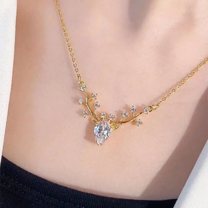 Niche neck accessories elegant fashion trend shiny pendant necklace